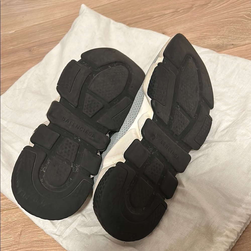 Balenciaga Sneakers - Picture 3 of 4